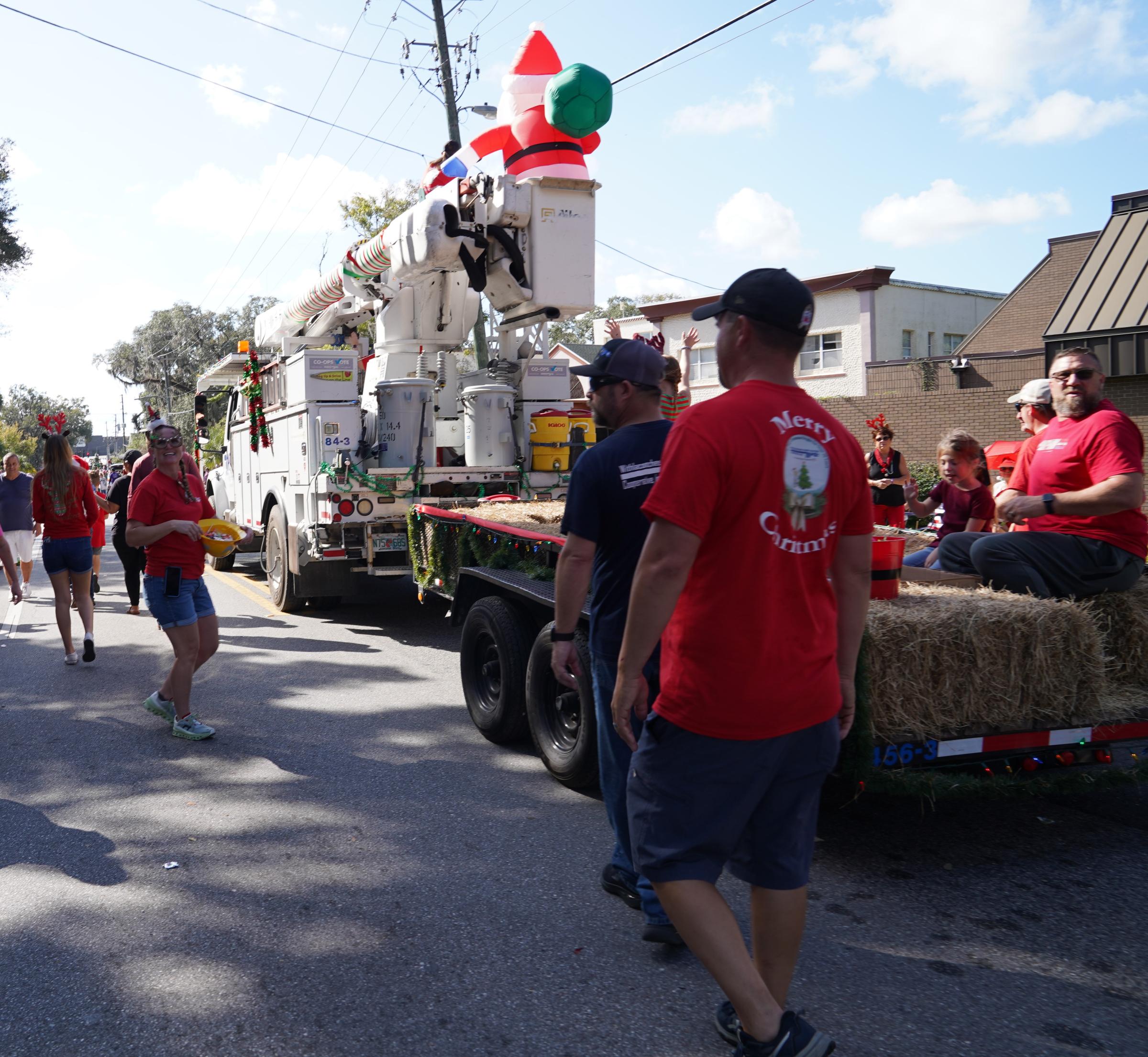 WREC Participates in Brooksville Christmas Parade Withlacoochee River