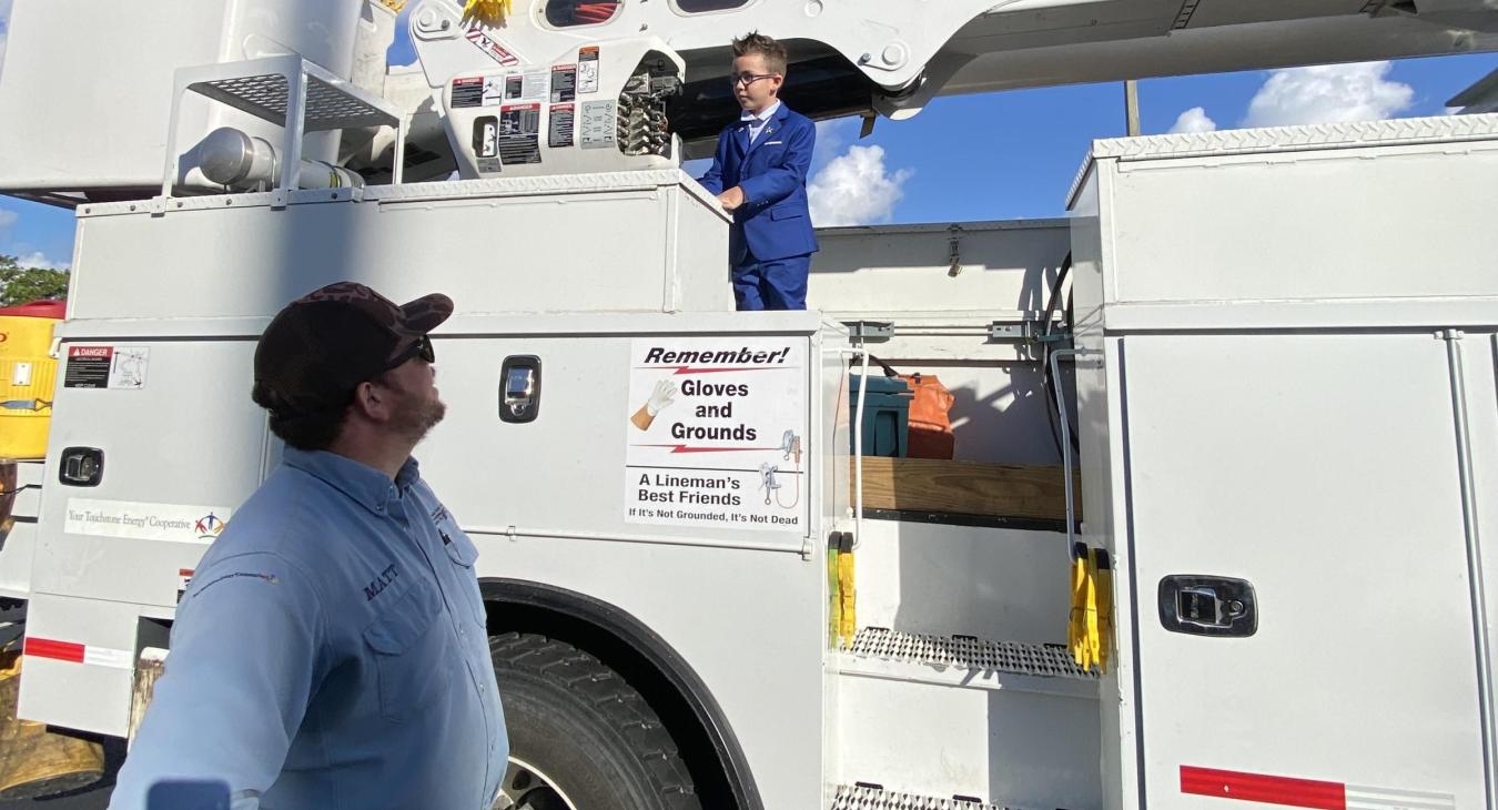 Special Guest Visits WREC's Crystal River Office