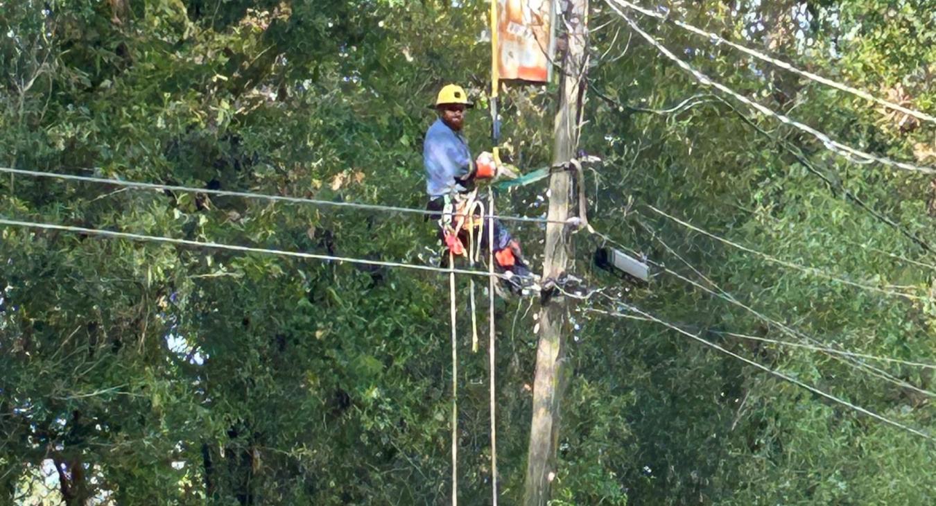 WREC Crews Return Home from Louisiana