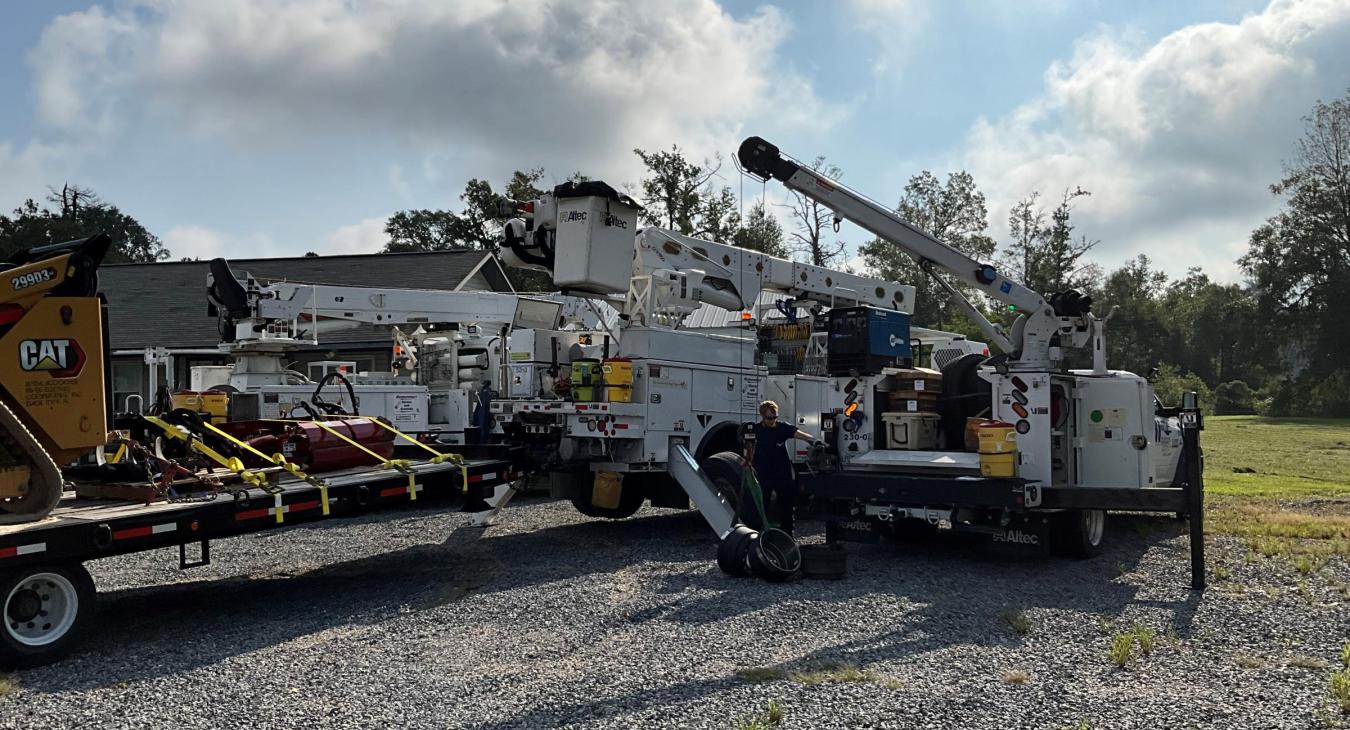 WREC Crews Return Home from Louisiana