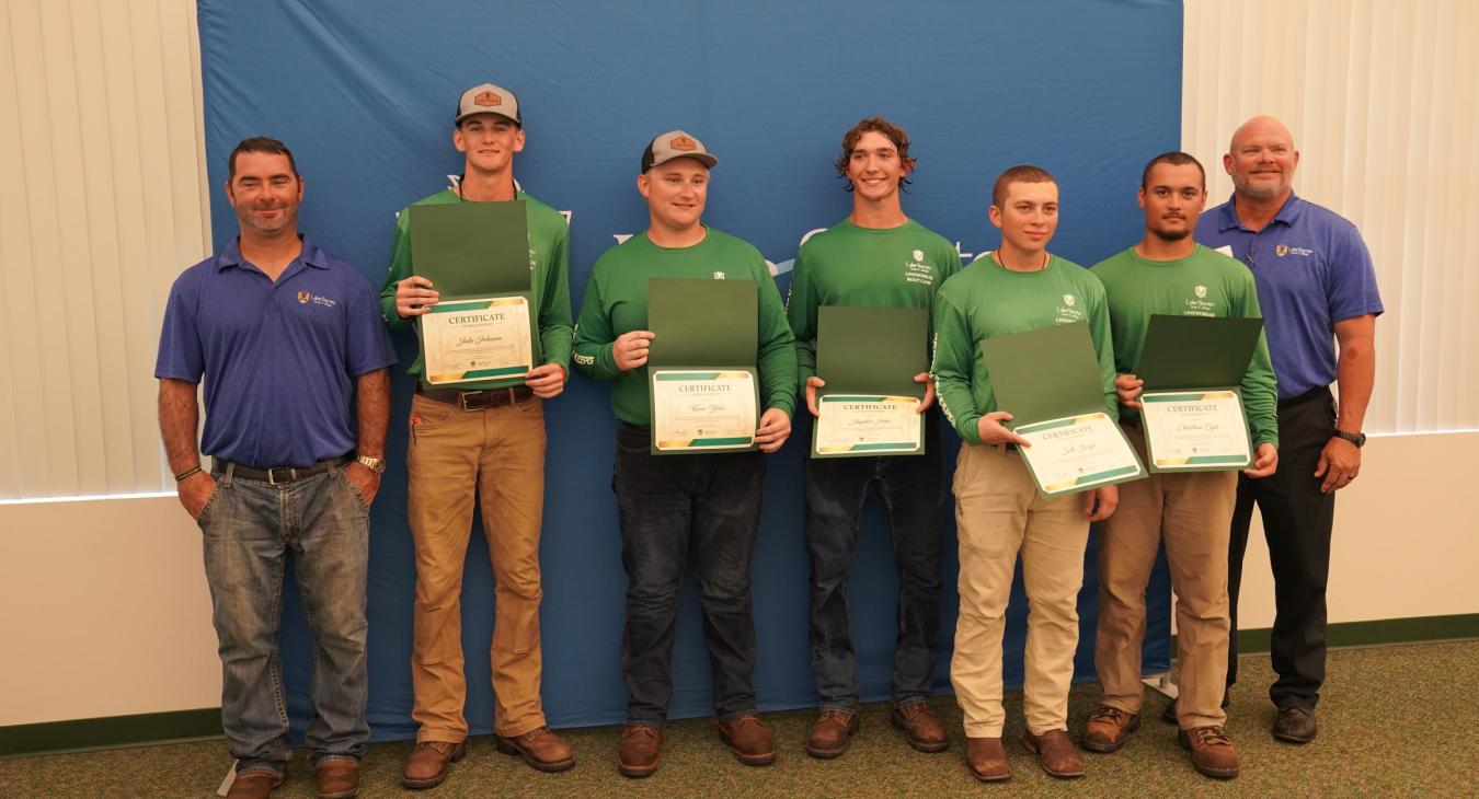 Linemen Graduates