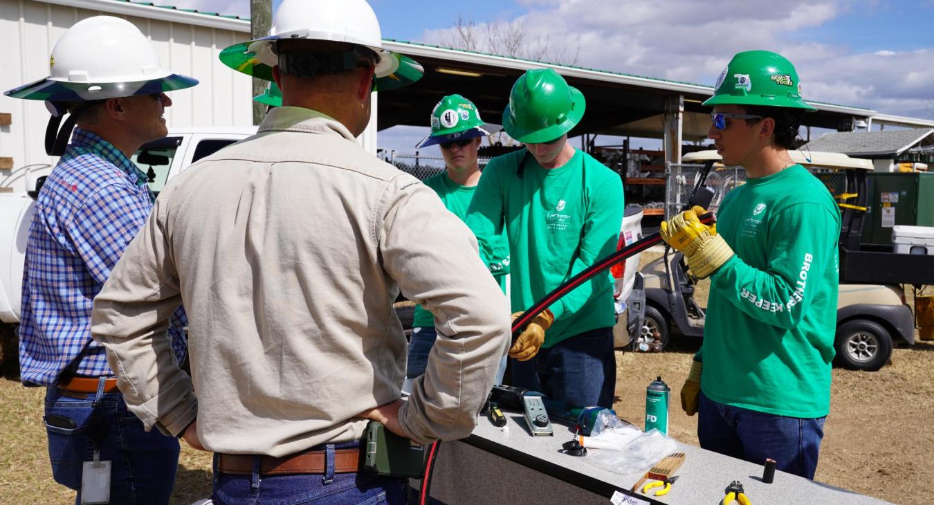 WREC Linemen Instruct at Lake Sumter State College