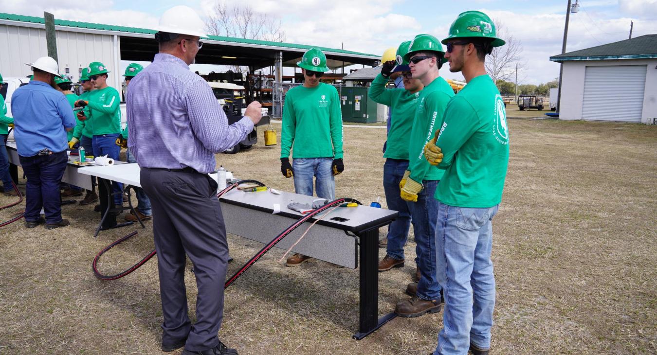 WREC Linemen Instruct at Lake Sumter State College