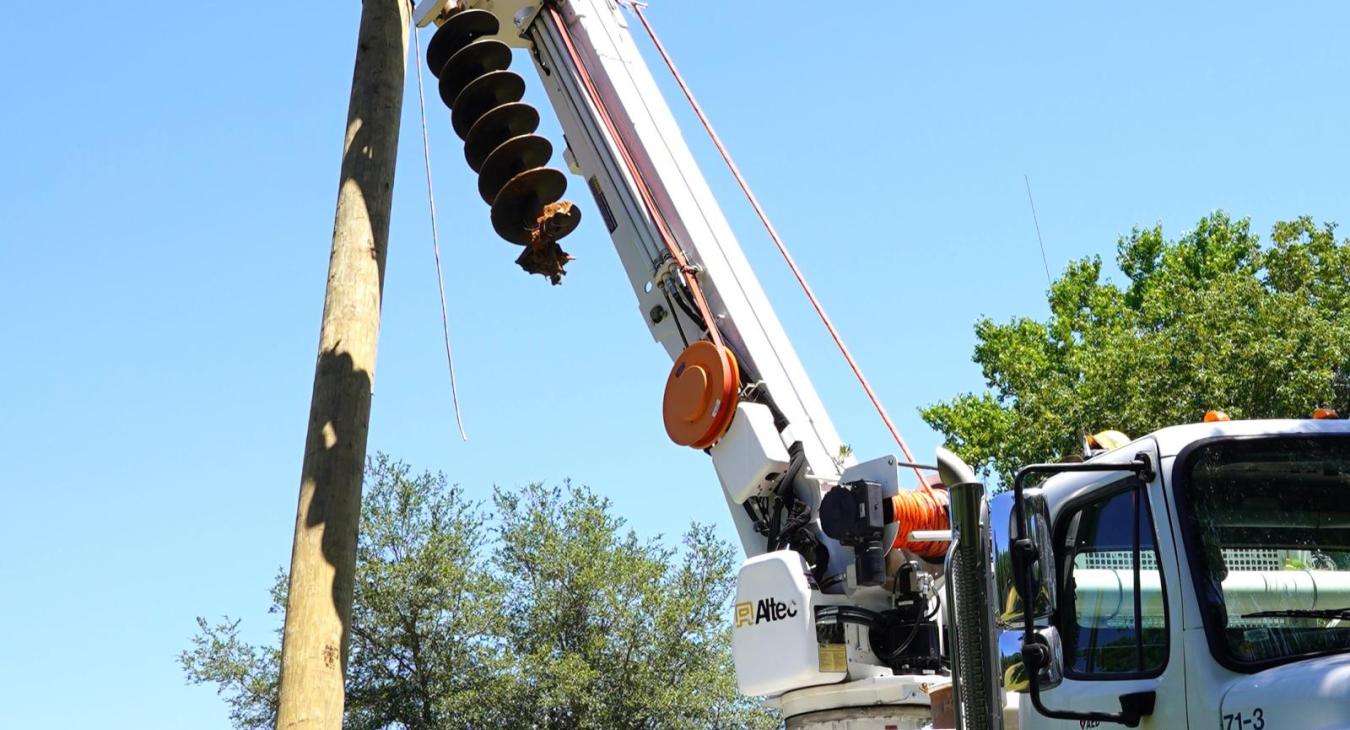 Ernie Wever Park Light Installation