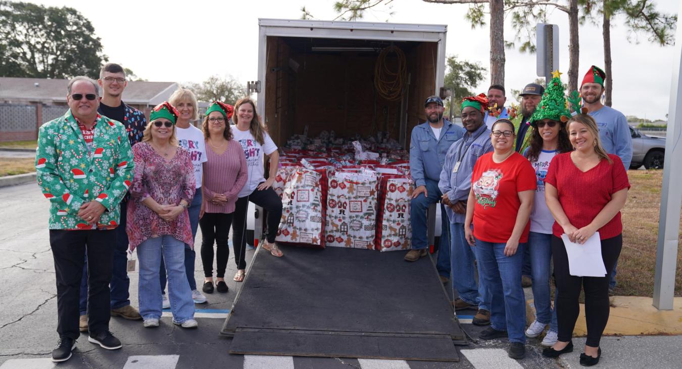 WREC Brings Holiday Cheer to Fox Hollow Elementary