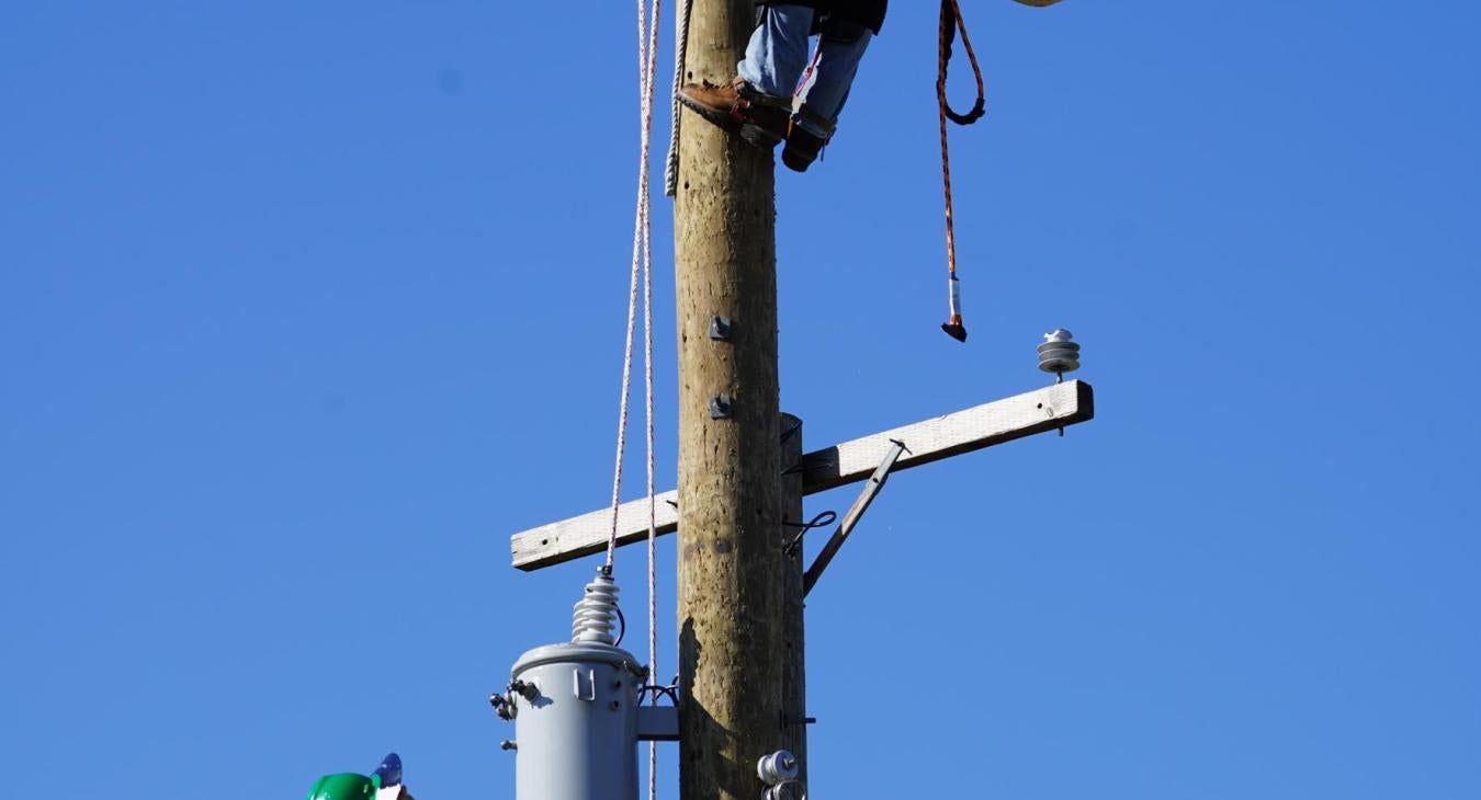 WREC Attends February 2025 Lake-Sumter State College Line Workers Graduation