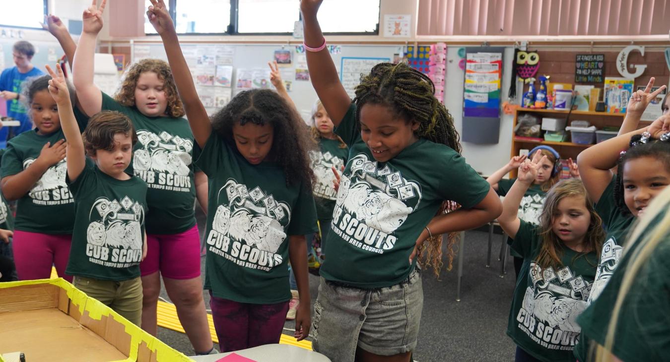 WREC Sponsors ScoutReach at Fox Hollow Elementary School