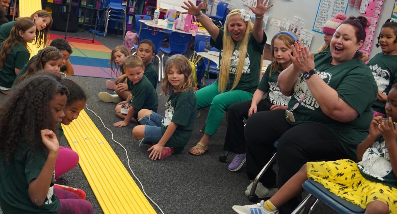 WREC Sponsors ScoutReach at Fox Hollow Elementary School