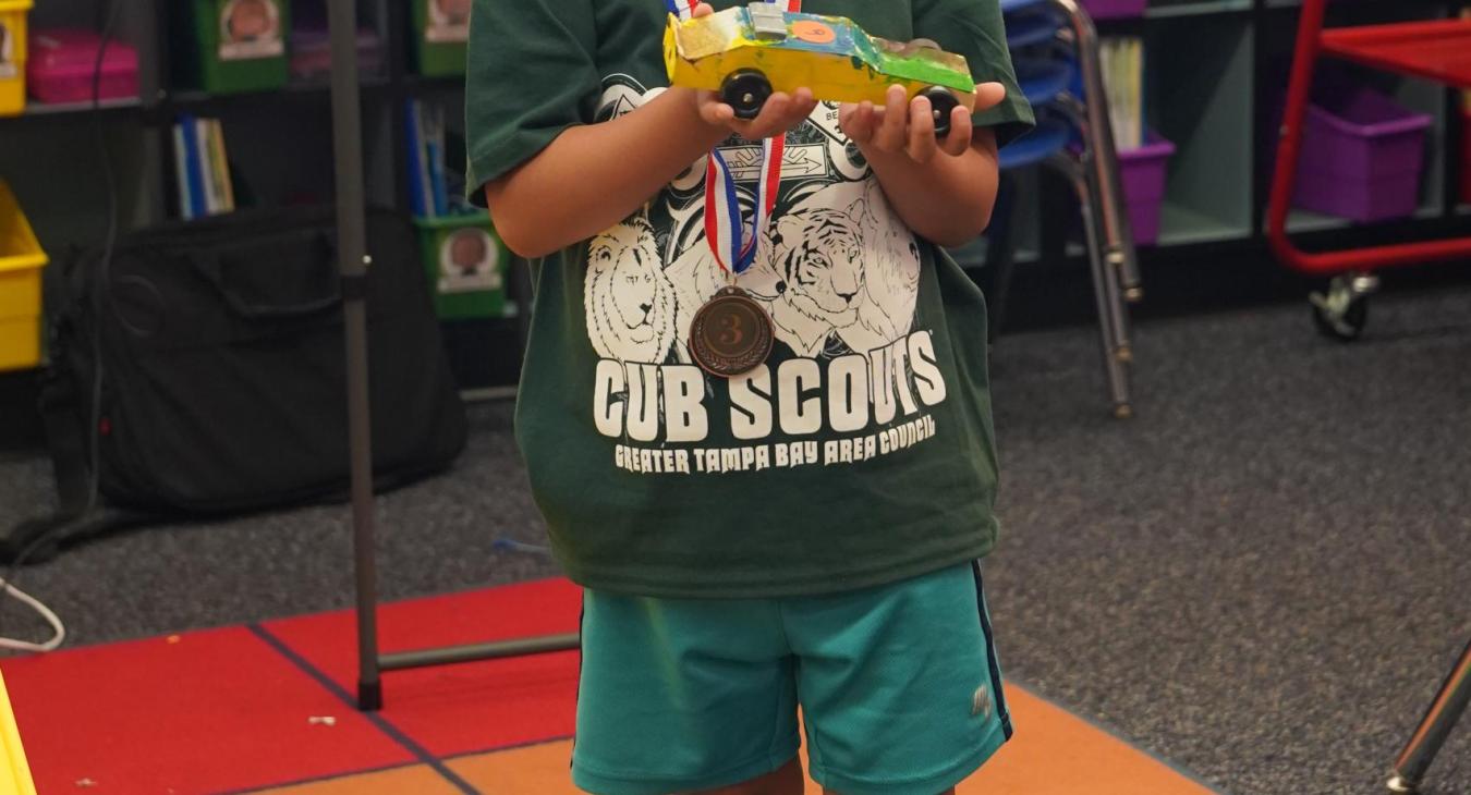 WREC Sponsors ScoutReach at Fox Hollow Elementary School