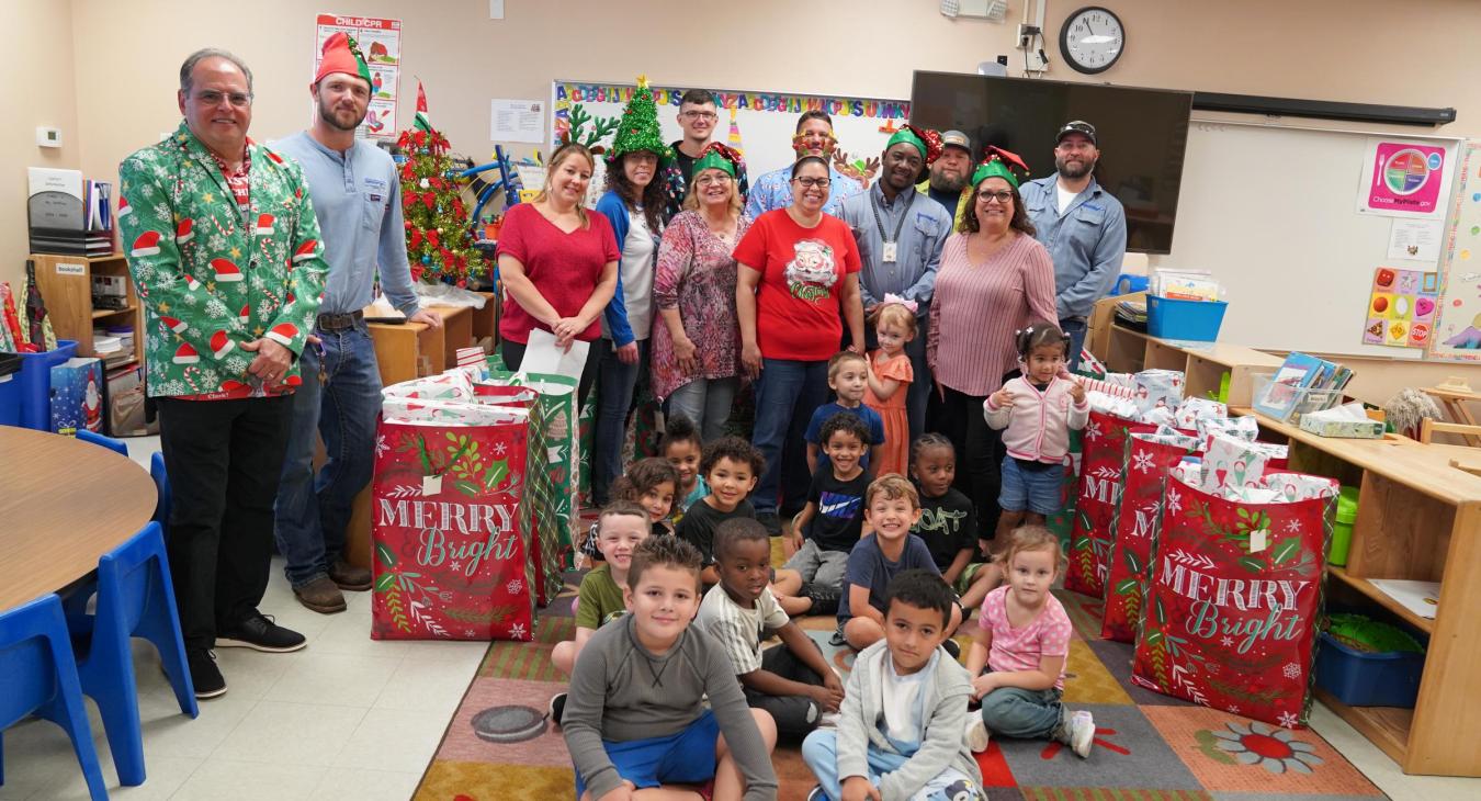 WREC Brings Holiday Cheer to Fox Hollow Elementary