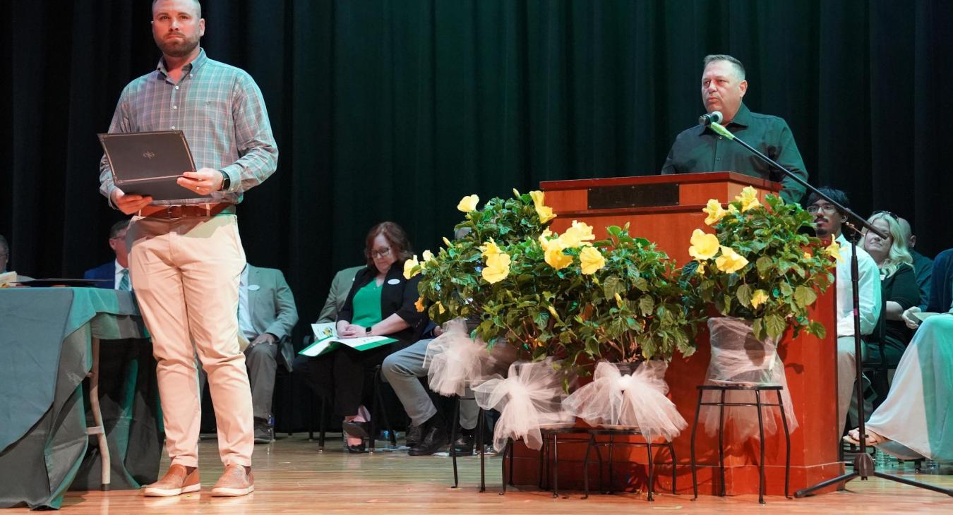 WREC Scholarships Awarded at Pasco High School