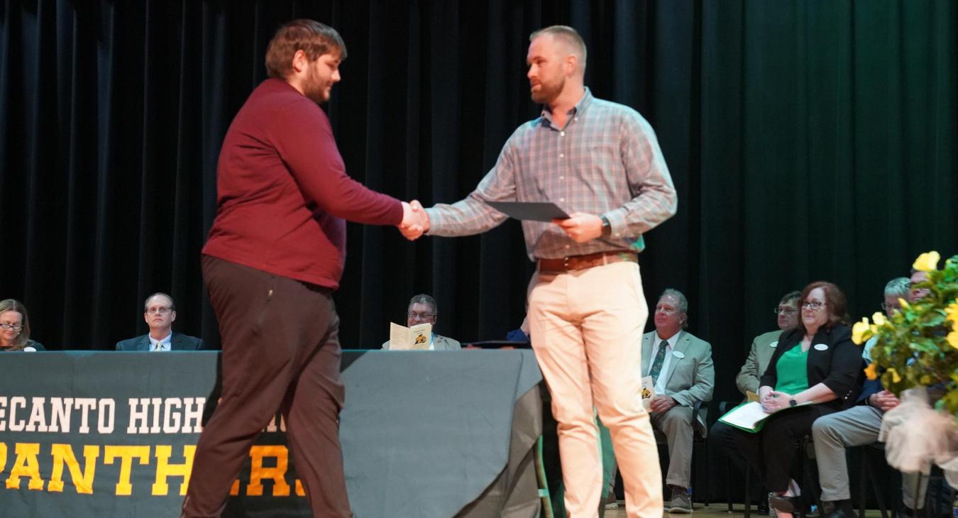 WREC Scholarships Awarded at Pasco High School