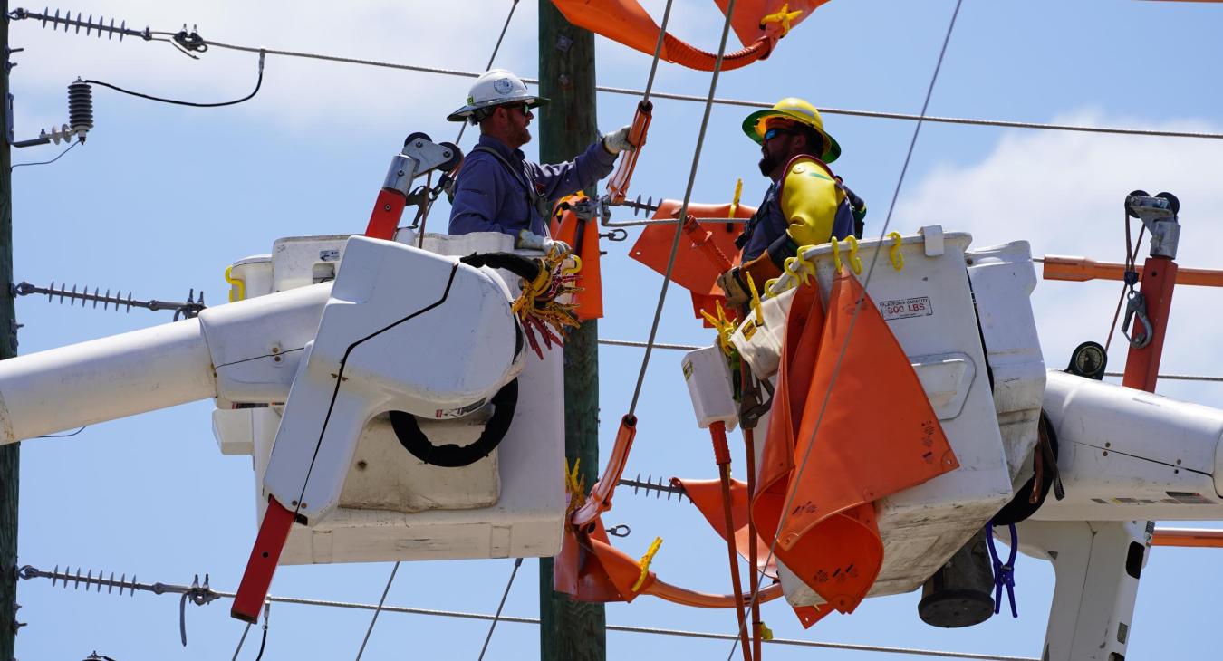 WREC Hosts Gloving Orientation for Apprentice Linemen