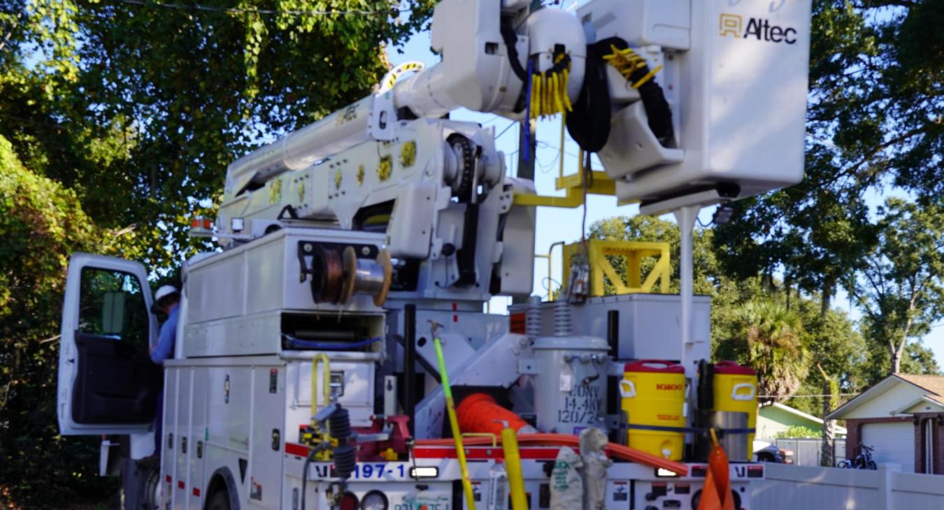 WREC Participates in Community Teach-In Event