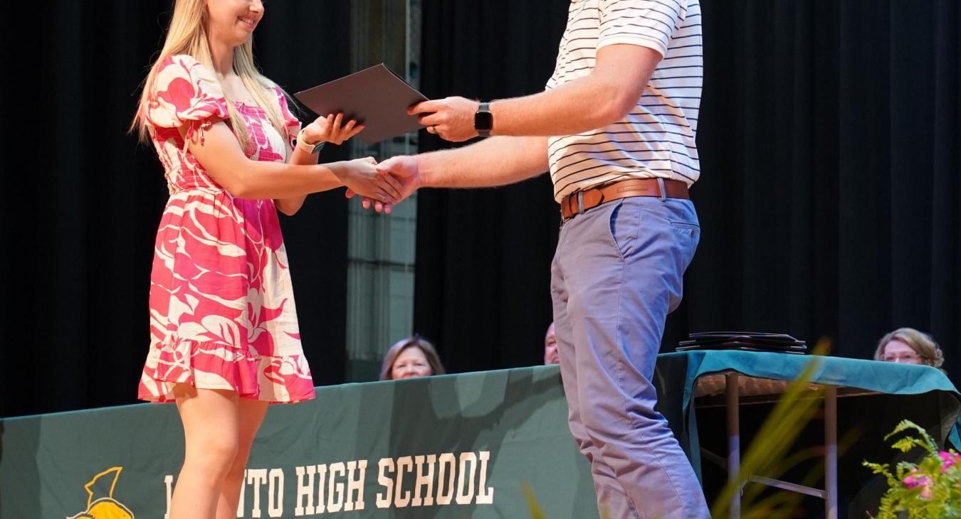 WREC Scholarships Awarded at Lecanto High School