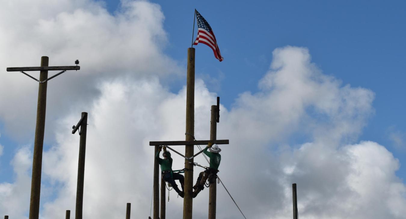 WREC Attends Lake Sumter State College Lineman Graduation