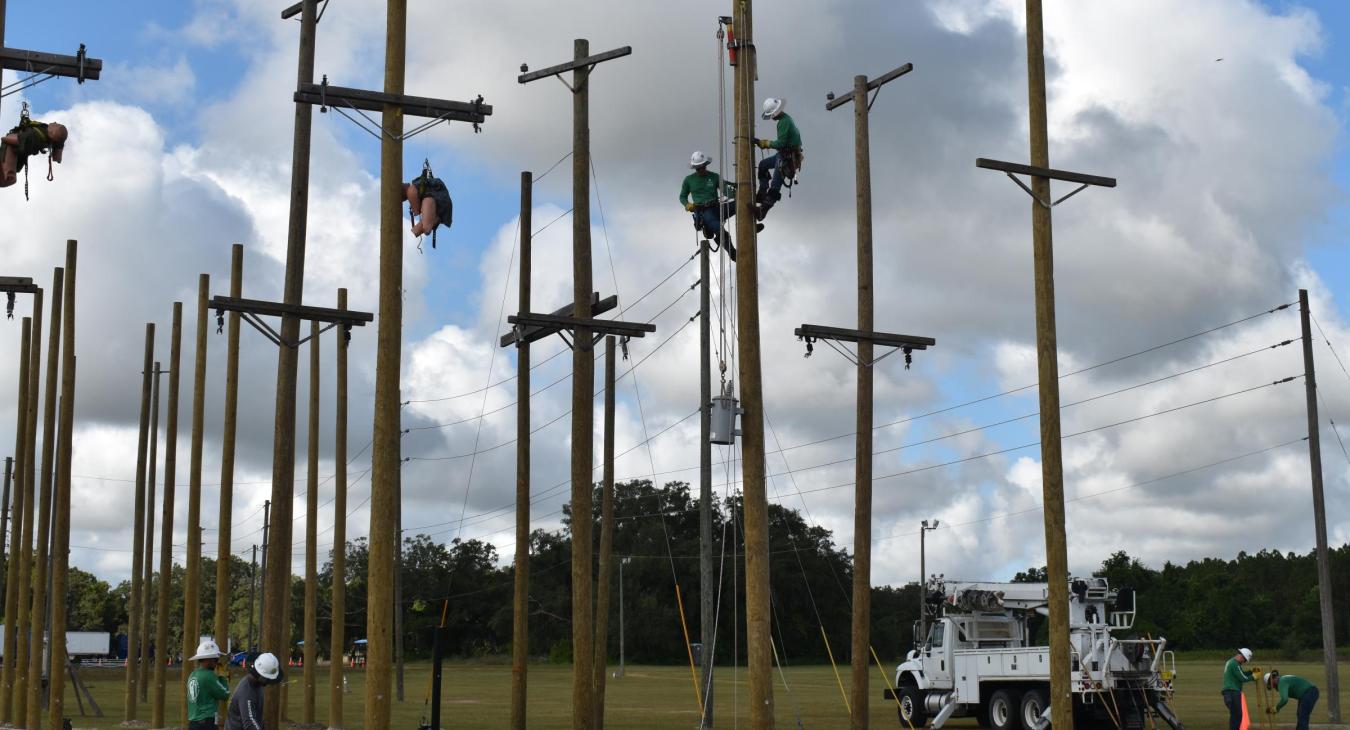 WREC Attends Lake Sumter State College Lineman Graduation