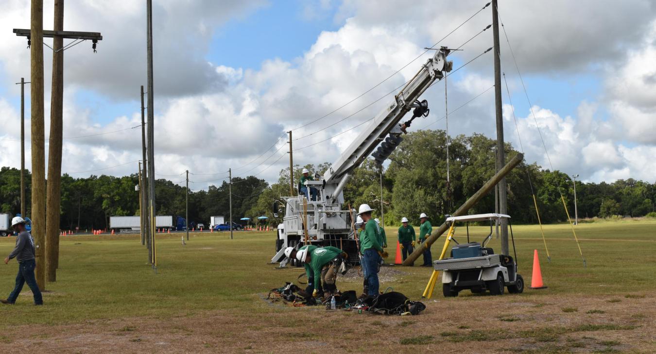 WREC Attends Lake Sumter State College Lineman Graduation