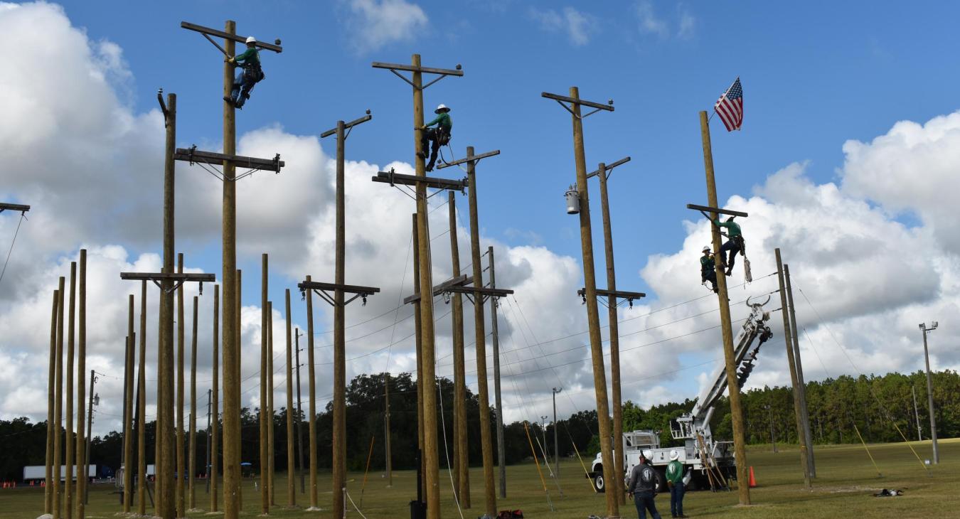 WREC Attends Lake Sumter State College Lineman Graduation