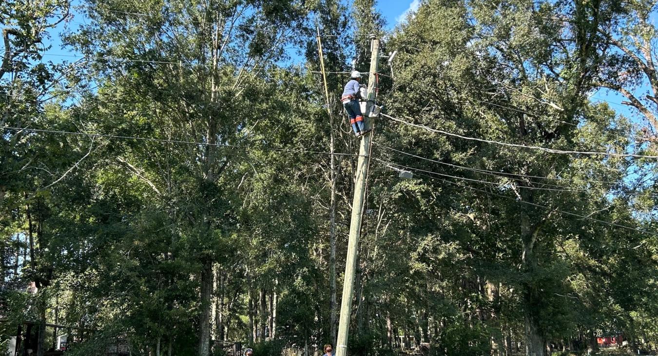 WREC Crews Return Home from Louisiana